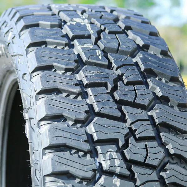 mickey-thompson-baja-boss-at-b-aaa1-4 LLANTAS MICKEY THOMPSON BAJA BOSS AT 265/60R18